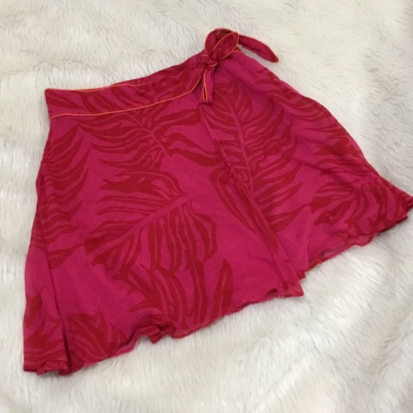 Free People Dresses & Skirts - Free people pink tropical wrap skirt